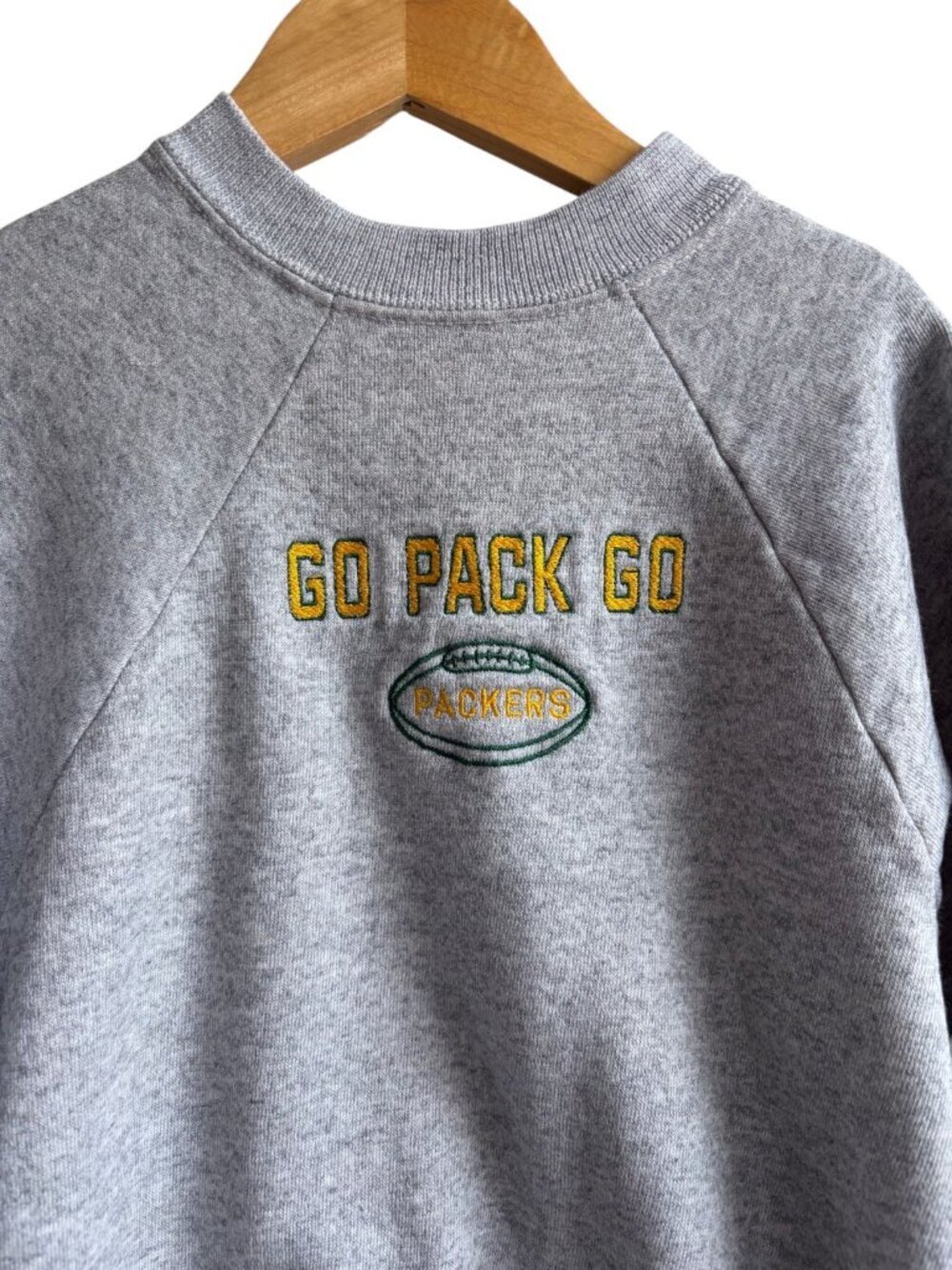 Vintage Hand Embroidered Green Bay Packers Crewneck Kids Size Medium 7/8 - Picture 2 of 4
